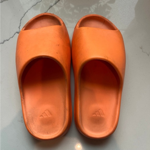 YEEZY ADIDAS SLIDES - Picture 4 of 6